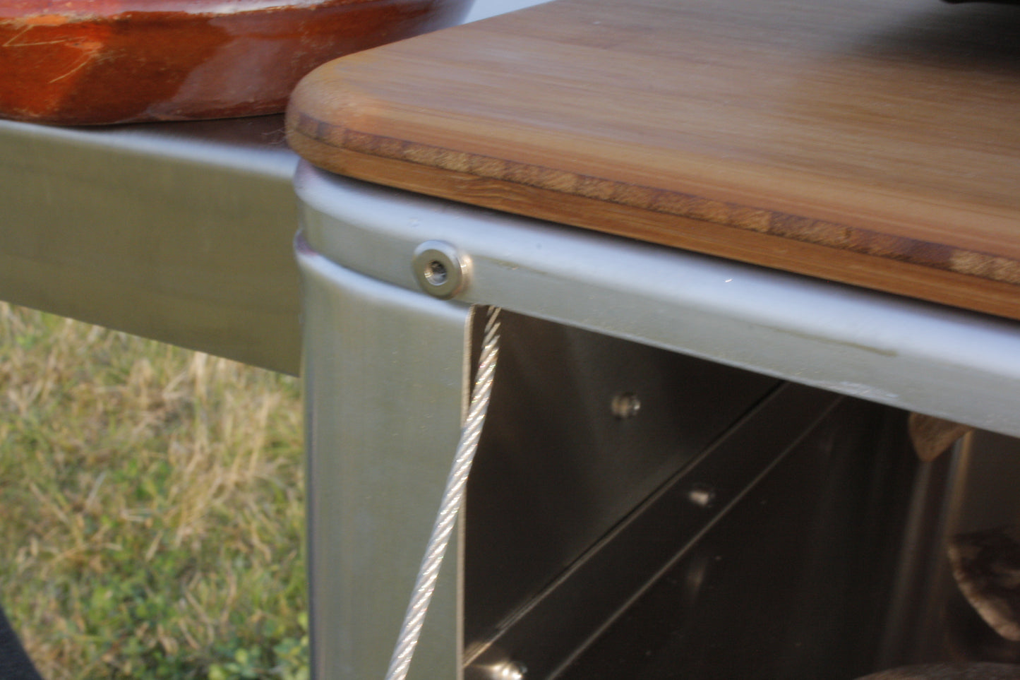Dock Outdoors Camp Kitchen – Die mobile Premium-Küche im robusten Zarges®-Format